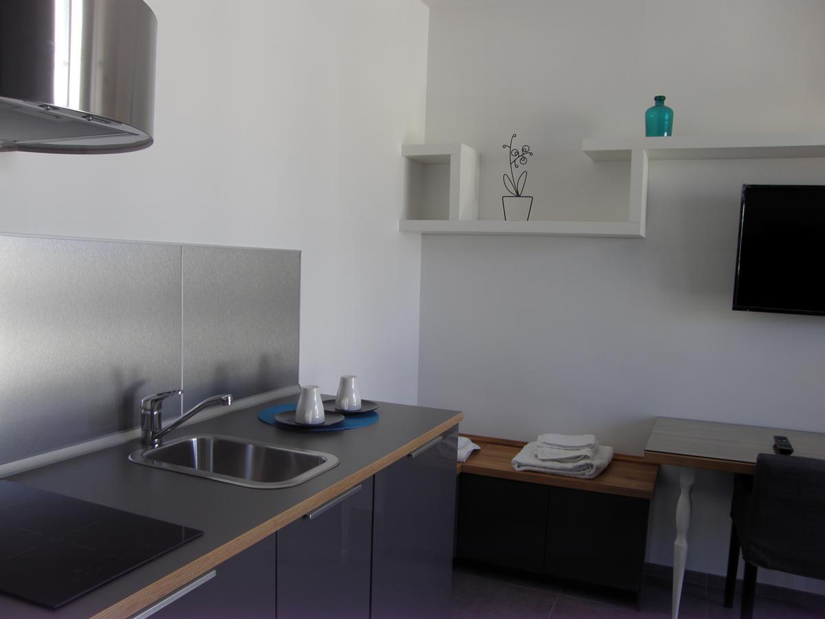 B&B Via Roma 15 Акуавива деле Фонти Екстериор снимка