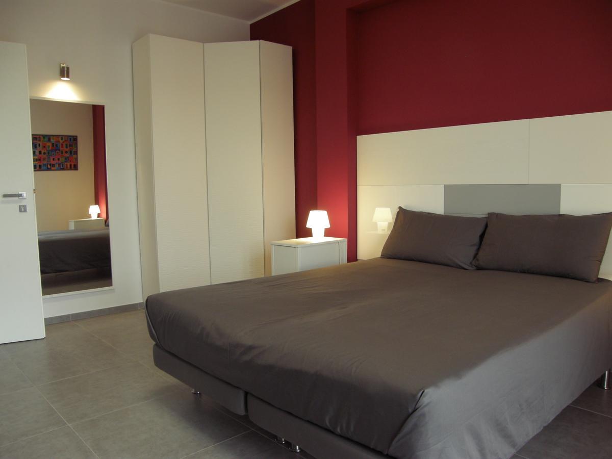 B&B Via Roma 15 Акуавива деле Фонти Екстериор снимка