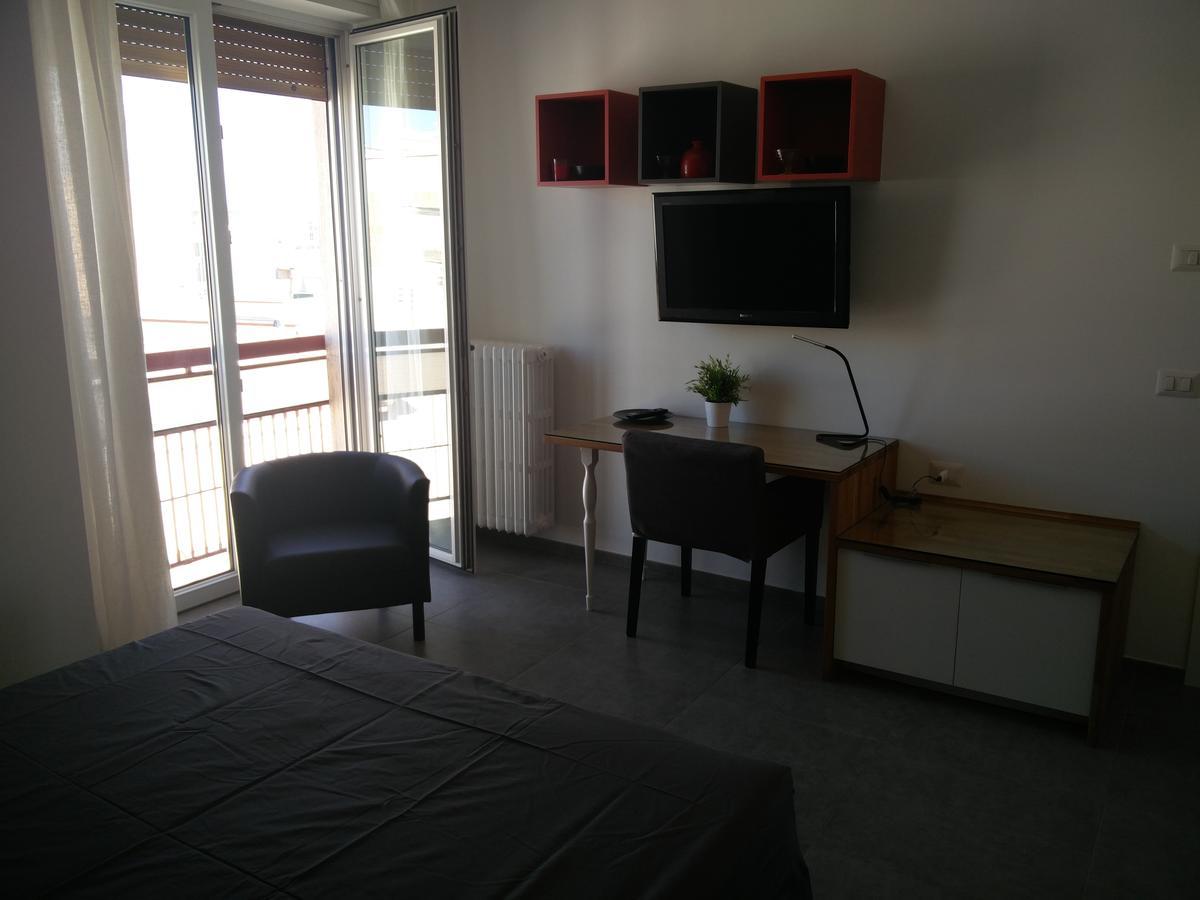 B&B Via Roma 15 Акуавива деле Фонти Екстериор снимка